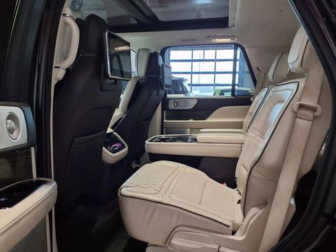 Used 2018 Lincoln Navigator Black Label image 16