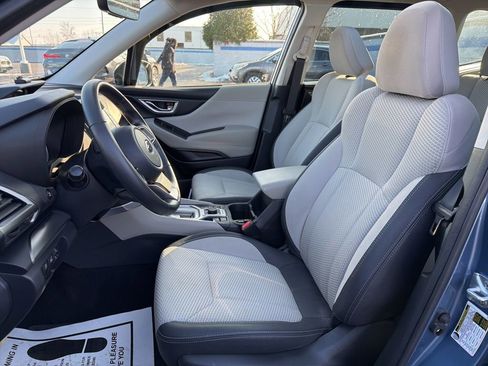 Used 2023 Subaru Forester Premium image 18