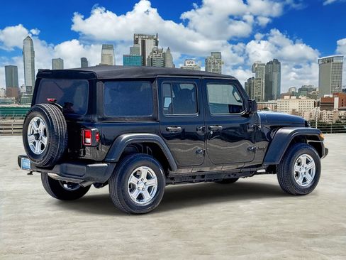 Used 2022 Jeep Wrangler Unlimited Sport AWD/4WD image 4