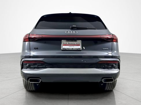 Used 2025 Audi Q5 Premium w/ 19" Wheel Package image 4
