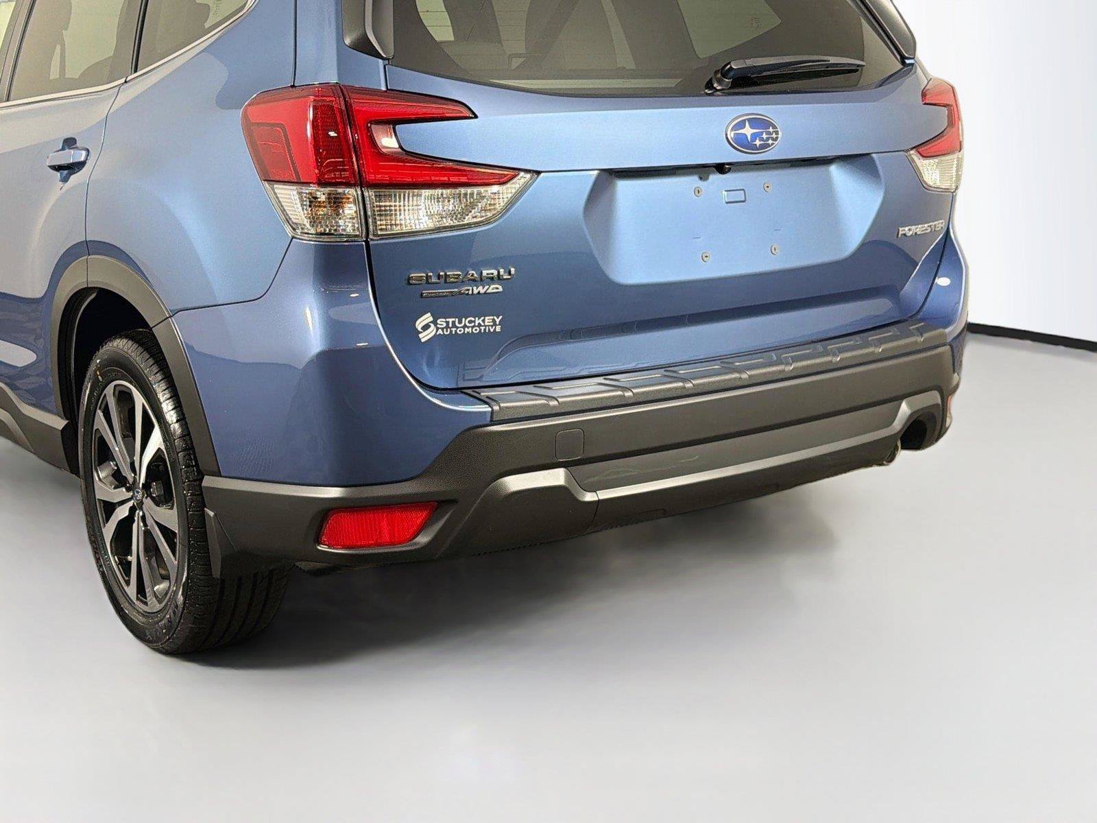 Used 2024 Subaru Forester Limited w/ POP Package 3 AWD/4WD image 38