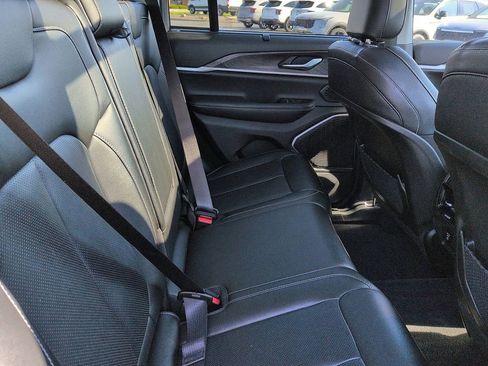 Used 2022 Jeep Grand Cherokee Limited 4xe w/ Luxury Tech Group II image 8