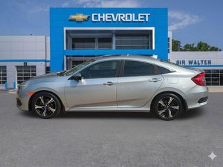 Used 2017 Honda Civic Touring video 2