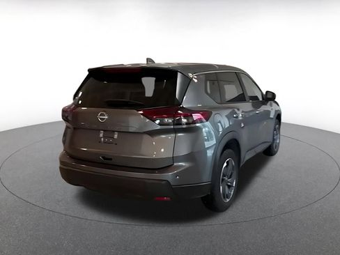 Used 2025 Nissan Rogue SV image 14