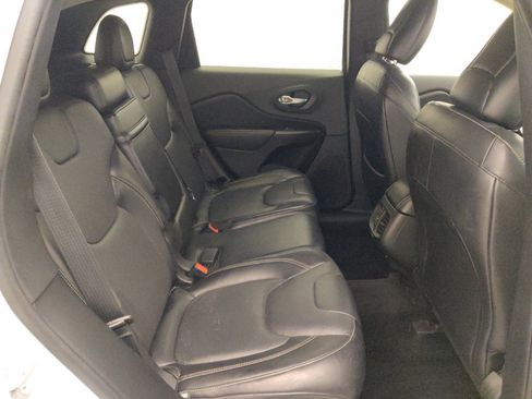 Used 2014 Jeep Cherokee Limited w/ Technology Group image 19