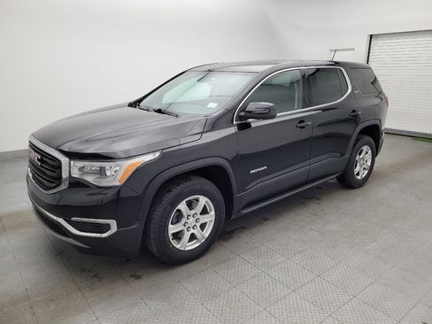 Used 2017 GMC Acadia SLE AWD/4WD image 2