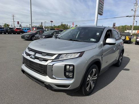 Used 2025 Mitsubishi Outlander Sport ES AWD/4WD image 1