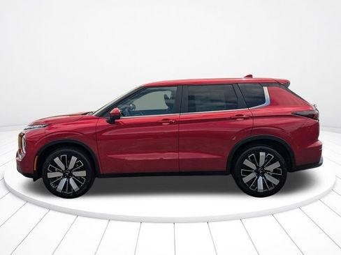 New 2026 Mitsubishi Outlander SE FWD image 6