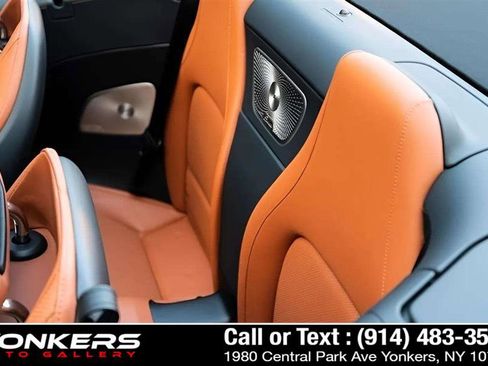 Used 2022 Mercedes-Benz SL 55 AMG 4MATIC w/ Driver Assistance Package image 39