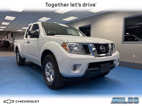 Used 2013 Nissan Frontier SV w/ SV Value Truck Pkg image 1