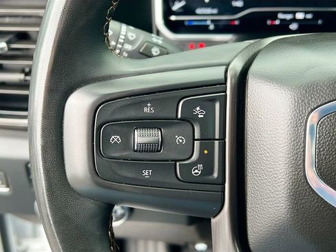 Used 2024 GMC Sierra 2500 AT4 image 13