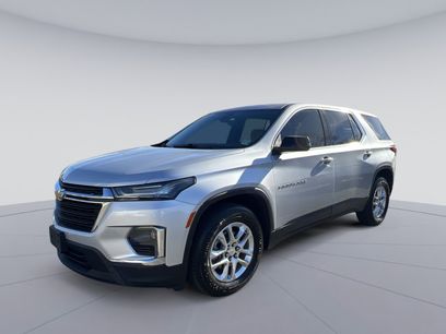Used 2022 Chevrolet Traverse LS