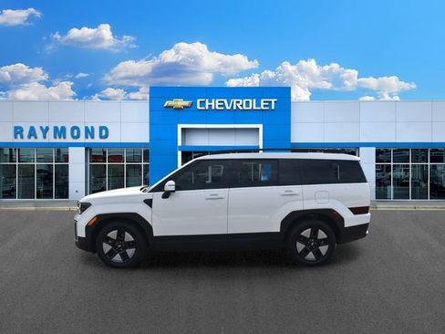 Used 2024 Hyundai Santa Fe SEL FWD image 6