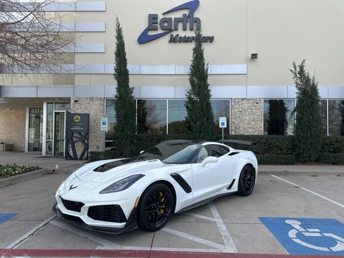 Used 2019 Chevrolet Corvette ZR1 image 1