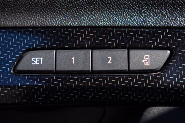 Certified 2024 GMC Terrain AT4 w/ Infotainment Package II AWD/4WD image 22