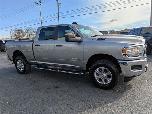 Used 2023 RAM 2500 Big Horn w/ Level 1 Equipment Group image 8