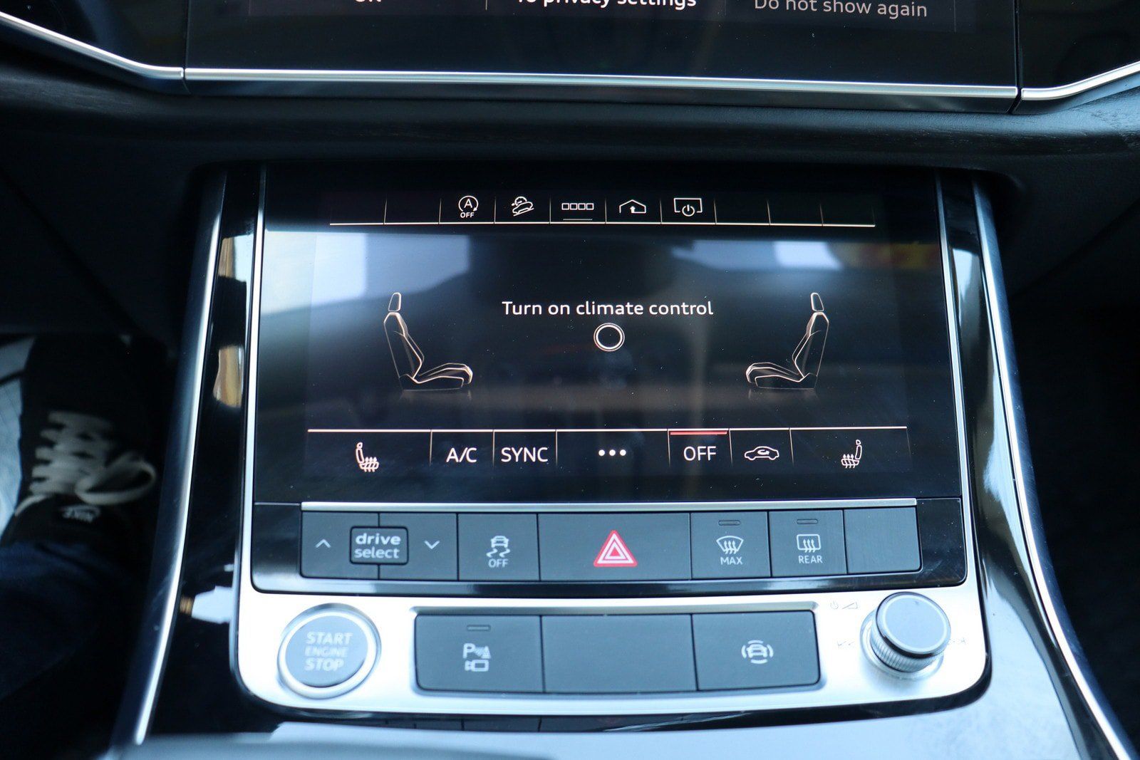 Used 2023 Audi Q8 Premium w/ Convenience Package AWD/4WD image 25