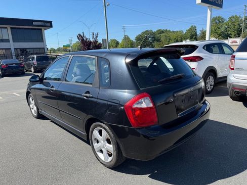 Used 2007 Kia Spectra5 SX FWD image 5