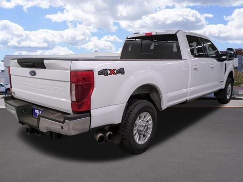 Used 2021 Ford F350 Lariat image 3