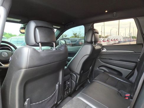 Used 2022 Jeep Grand Cherokee Laredo X RWD image 19