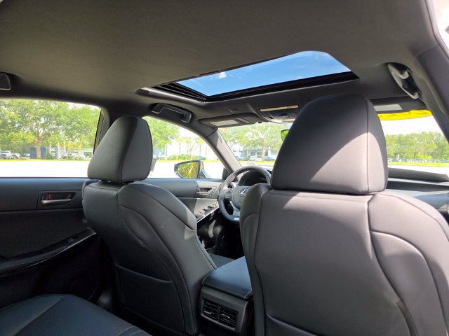 Used 2023 Lexus IS 350 F Sport w/ Memory Package RWD image 12