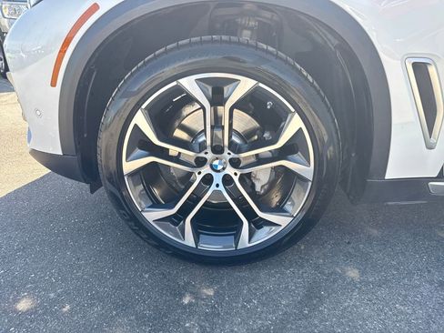 Used 2022 BMW X5 sDrive40i w/ Executive Package image 29