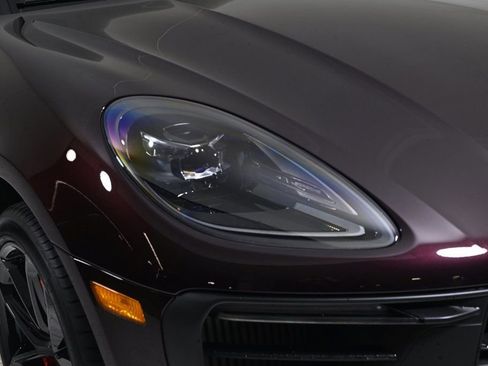 Certified 2026 Porsche Macan GTS image 26