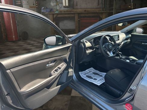 Used 2021 Nissan Sentra S w/ Electronics Package FWD image 16