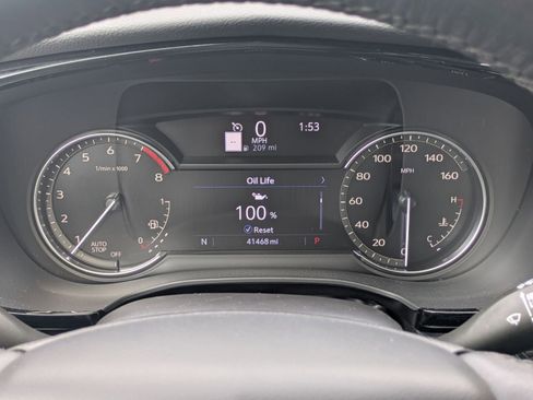 Used 2023 Cadillac XT6 Premium Luxury image 10