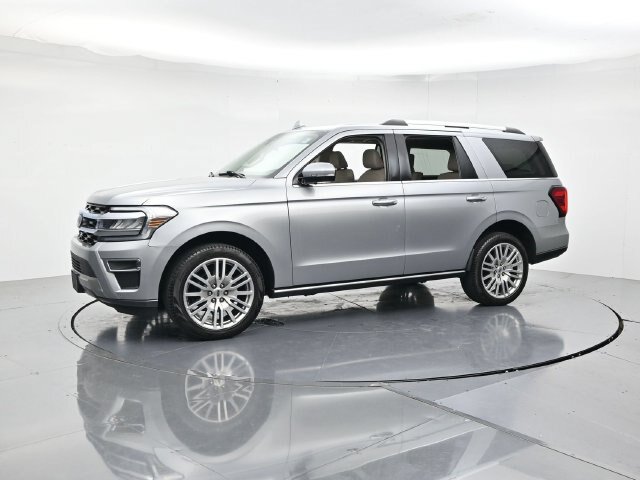 Certified 2024 Ford Expedition Limited RWD image 5