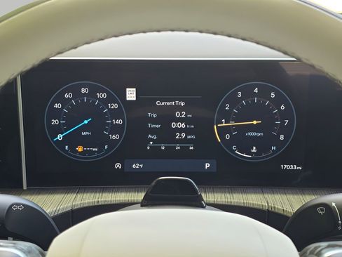 Used 2025 Hyundai Santa Fe Calligraphy FWD image 28