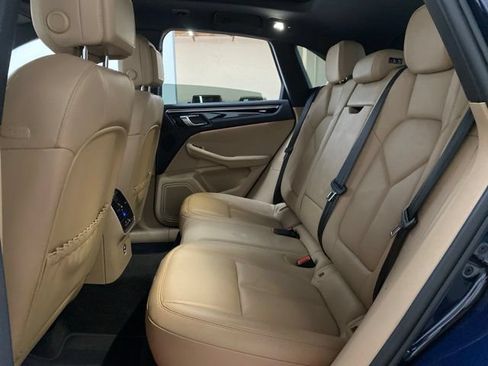 Used 2023 Porsche Macan Turbo AWD/4WD image 72