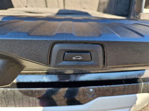 Certified 2023 BMW X5 xDrive40i w/ Premium Package image 24