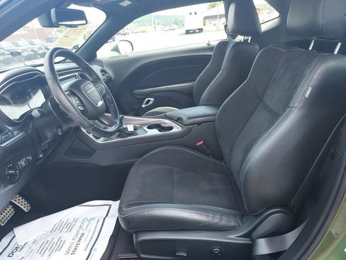 Used 2019 Dodge Challenger GT w/ Plus Package RWD image 13