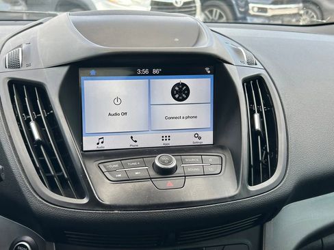 Used 2019 Ford Escape SE image 18