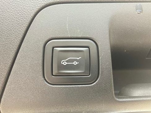 Used 2022 Buick Envision Preferred FWD image 18
