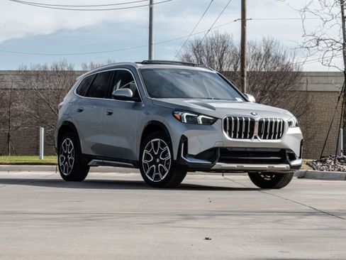 Certified 2025 BMW X1 xDrive28i image 2