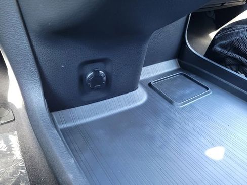 New 2026 Toyota Sienna XLE AWD/4WD image 28