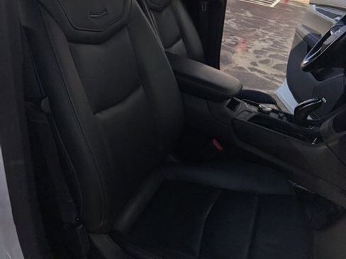 Used 2020 Cadillac XT6 Premium Luxury image 29