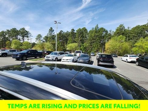 Used 2017 Honda CR-V Touring image 21