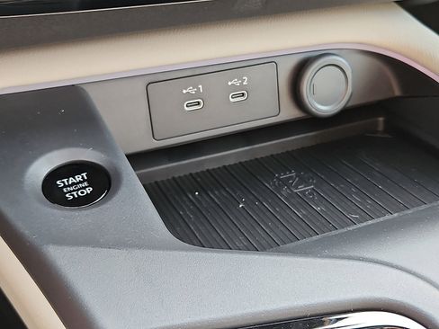 New 2026 Nissan Sentra SL FWD image 18