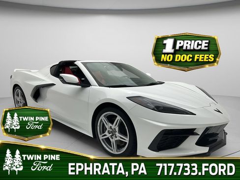 Used 2024 Chevrolet Corvette Stingray Coupe w/ Z51 Performance Package RWD image 1