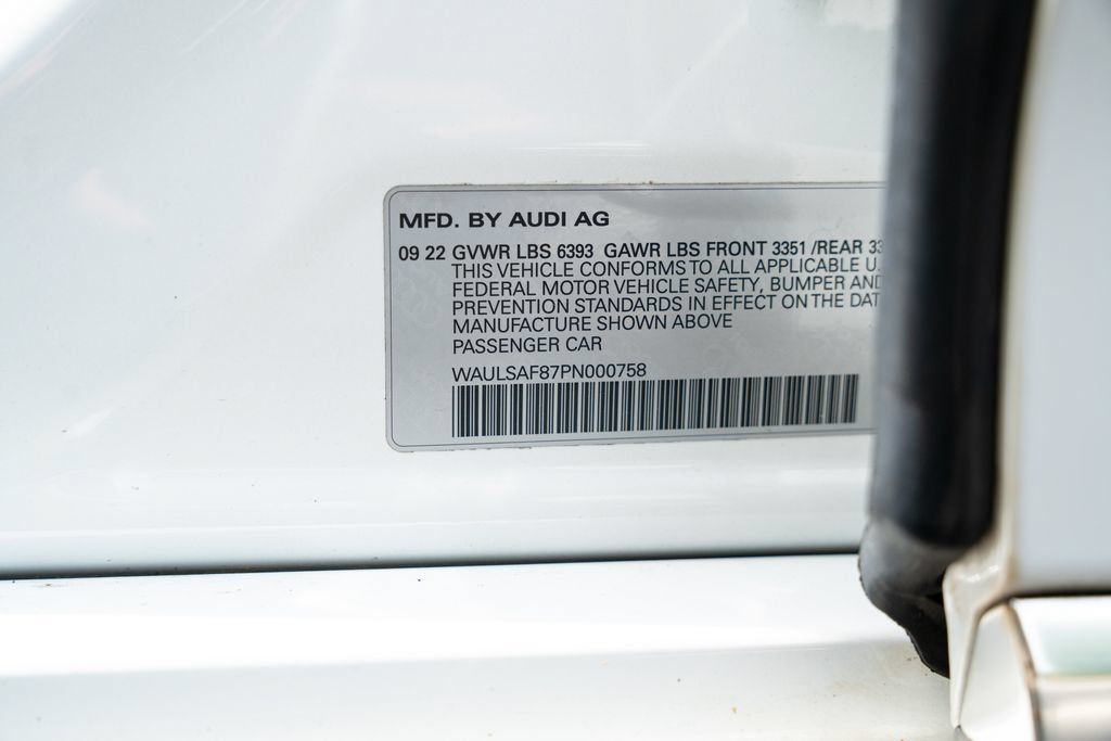 Used 2023 Audi S8 AWD/4WD image 64