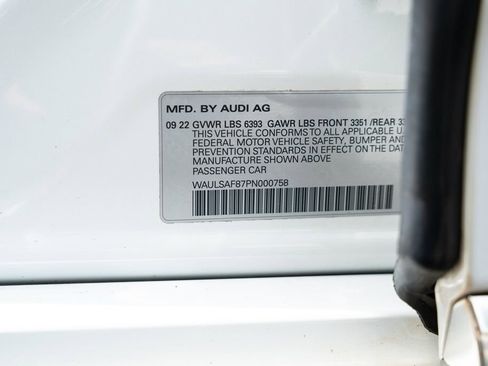 Used 2023 Audi S8 AWD/4WD image 64