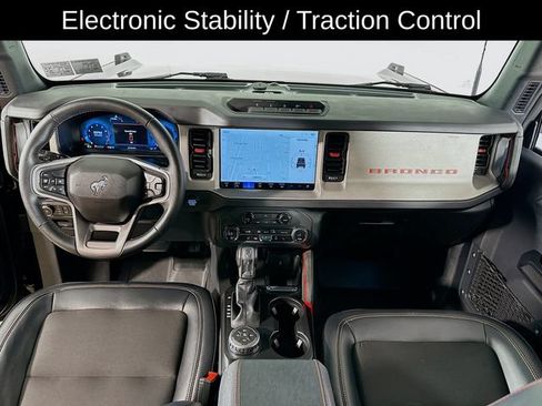 Used 2025 Ford Bronco Big Bend w/ Black Diamond Package AWD/4WD image 23