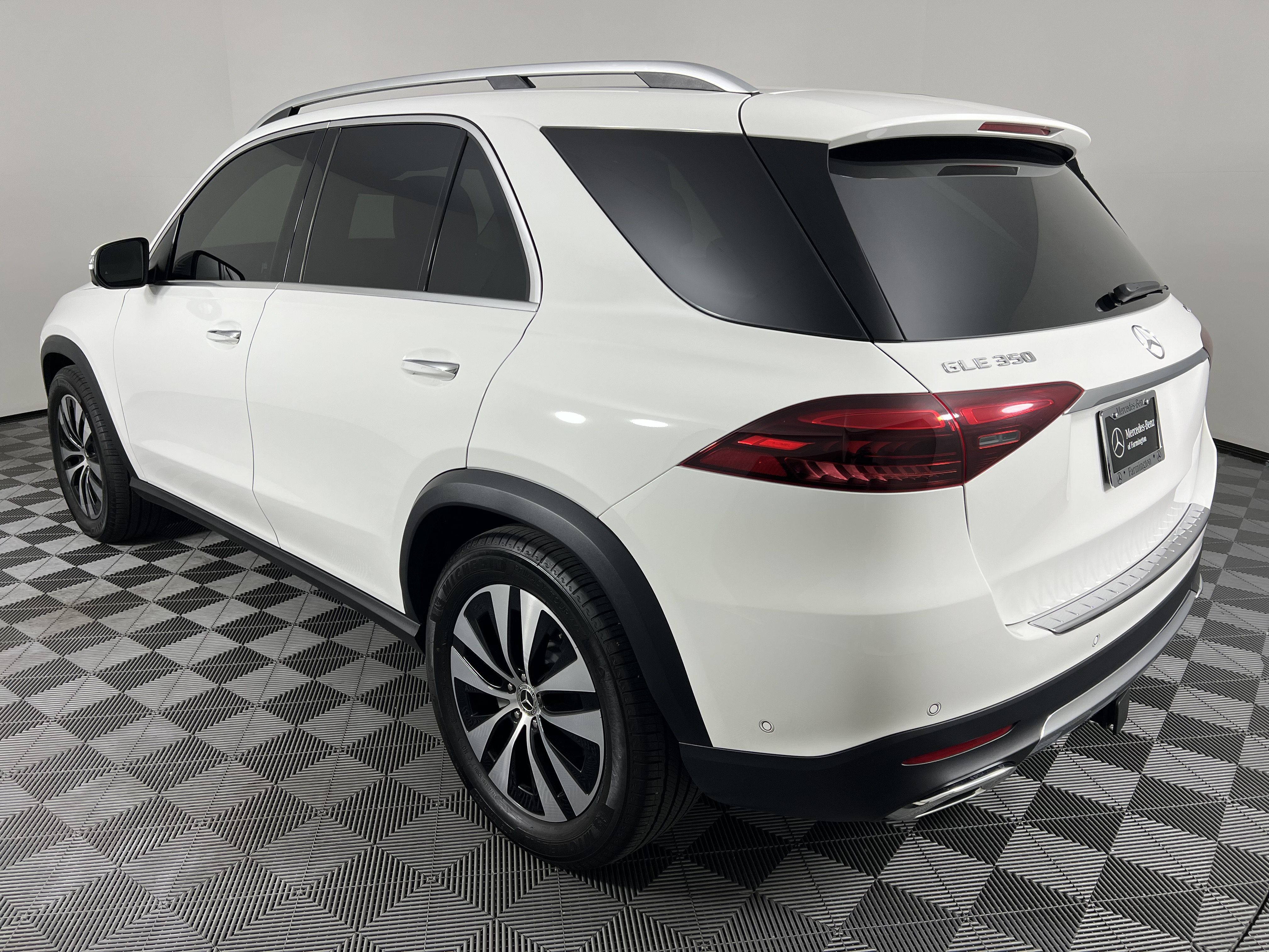 Certified 2025 Mercedes-Benz GLE 350 4MATIC image 10