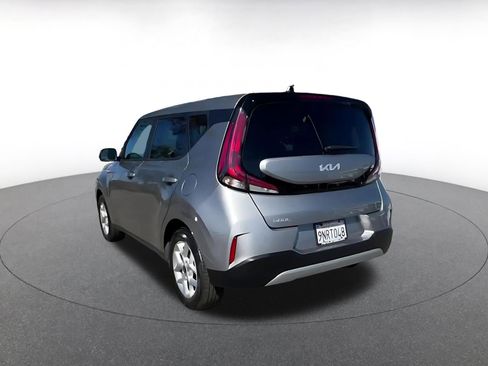 Used 2025 Kia Soul LX w/ LX Technology Package image 10