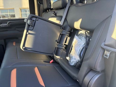 New 2025 GMC Sierra 2500 AT4 w/ AT4 Premium Plus Package image 34