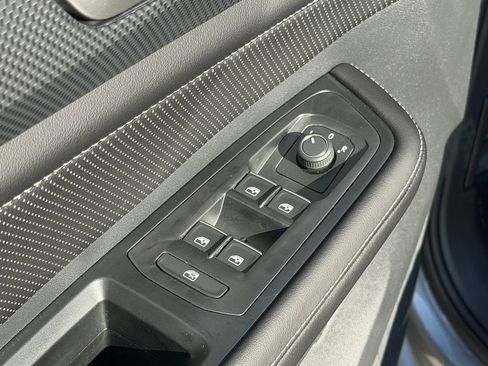 New 2026 Volkswagen Atlas Cross Sport SEL R-Line AWD/4WD image 16
