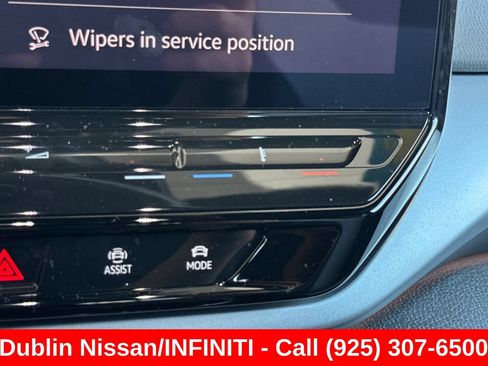 Used 2023 Volkswagen ID.4 Pro RWD image 32